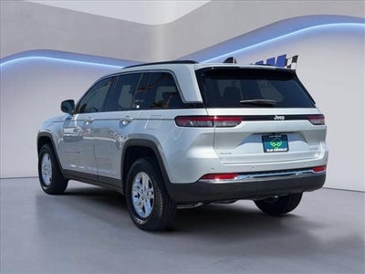 2025 Jeep Grand Cherokee Laredo 4x4