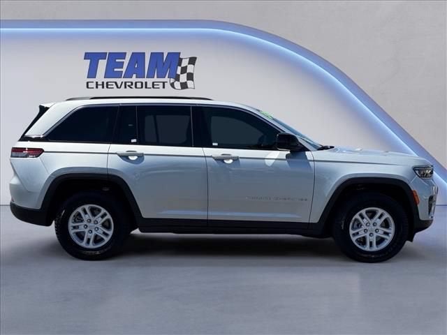 2025 Jeep Grand Cherokee Laredo 4x4
