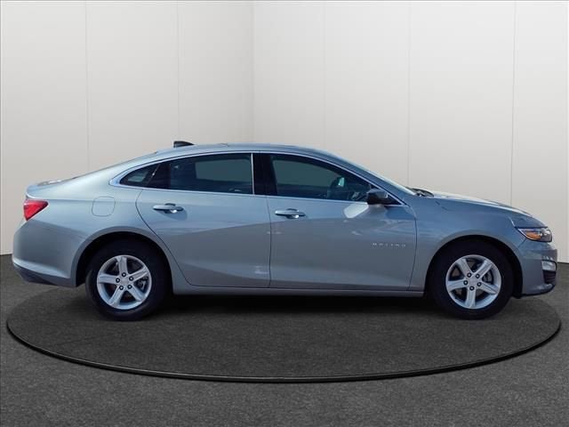 2025 Chevrolet Malibu LS