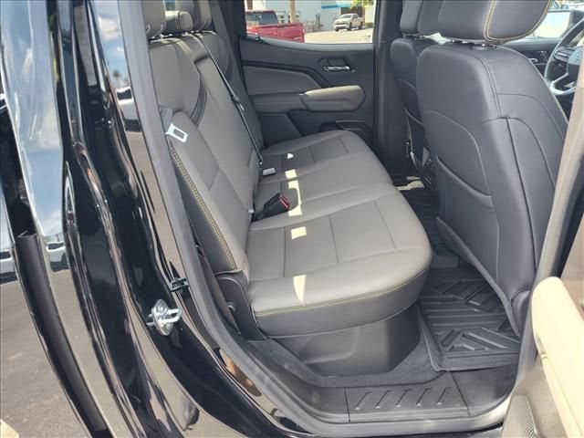 2025 Chevrolet Colorado ZR2 - Photo 9