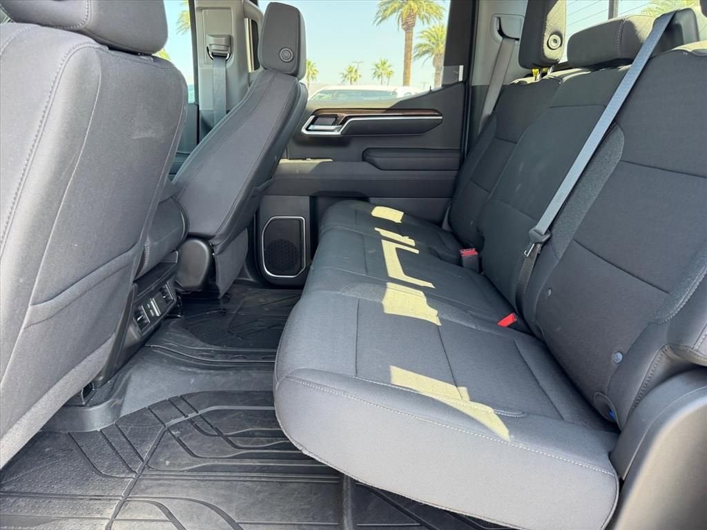 2026 Chevrolet Silverado 1500 LT - Photo 6