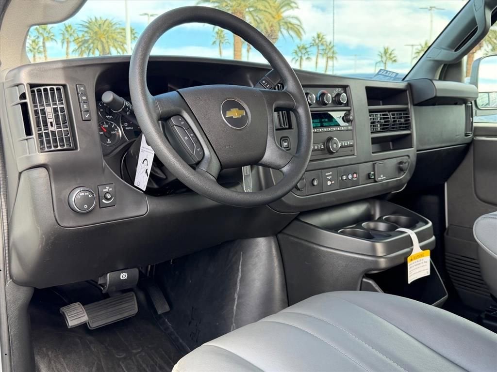 2025 Chevrolet Express Cargo 2500 WT