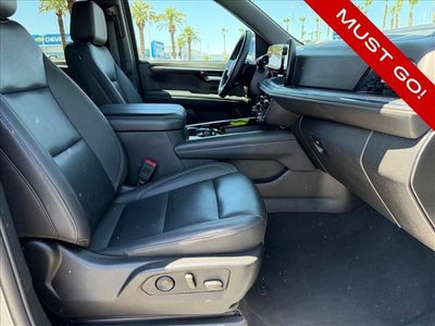 2025 Chevrolet Suburban LT
