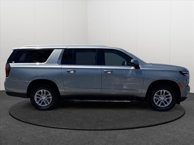 2025 Chevrolet Suburban LT