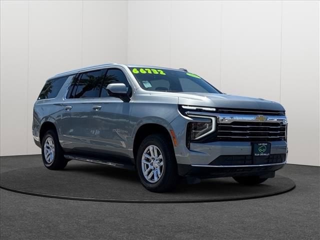 2025 Chevrolet Suburban LT