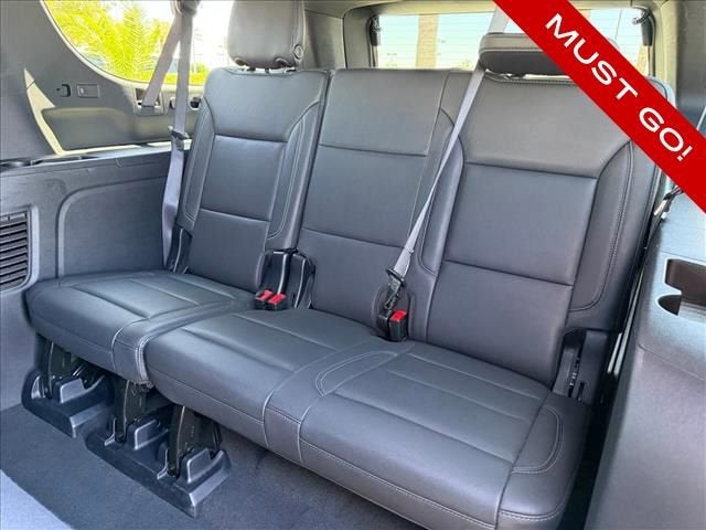 2025 Chevrolet Suburban LT
