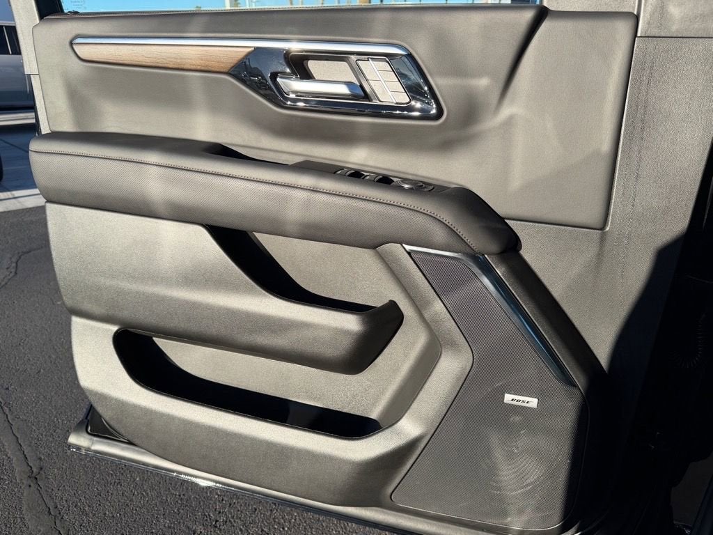 2025 Chevrolet Suburban High Country