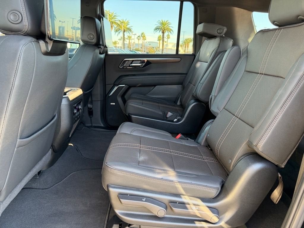 2025 Chevrolet Suburban High Country