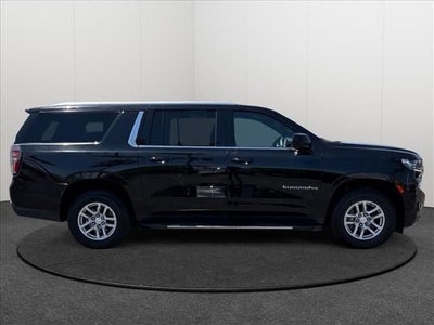 2023 Chevrolet Suburban LT