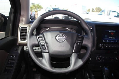 2022 Nissan Frontier Crew Cab SV 4x4