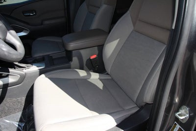 2022 Nissan Frontier Crew Cab SV 4x4