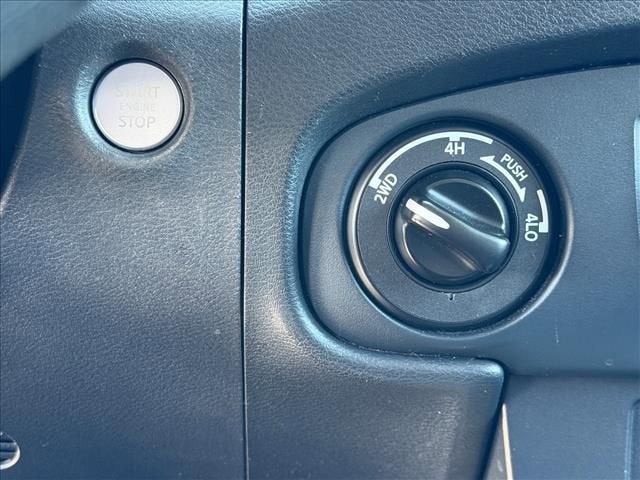 2022 Nissan Frontier Crew Cab SV 4x4