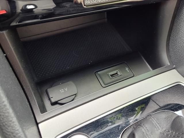 2021 Volkswagen Passat 2.0T R-Line