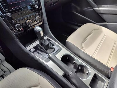 2021 Volkswagen Passat 2.0T R-Line