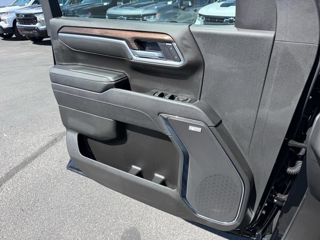 2026 Chevrolet Silverado 1500 LT Trail Boss - Photo 12