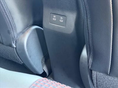 2025 Nissan Kicks SR FWD