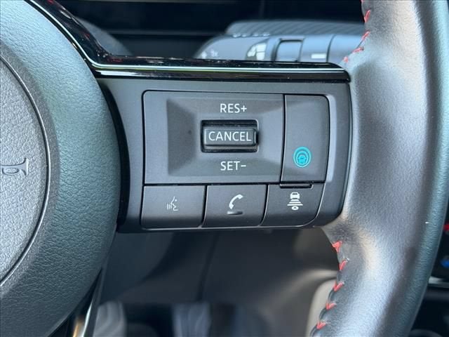 2025 Nissan Kicks SR FWD