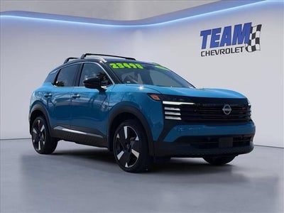 2025 Nissan Kicks SR FWD