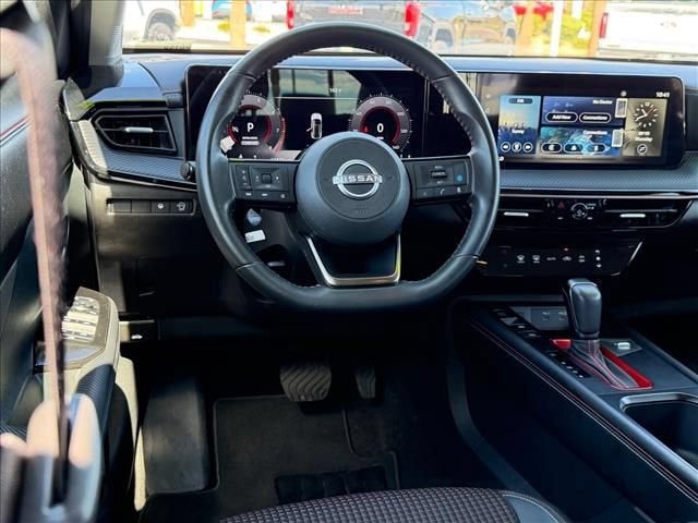 2025 Nissan Kicks SR FWD
