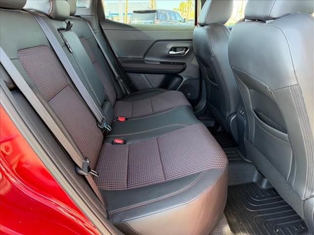 2025 Nissan Kicks SR FWD