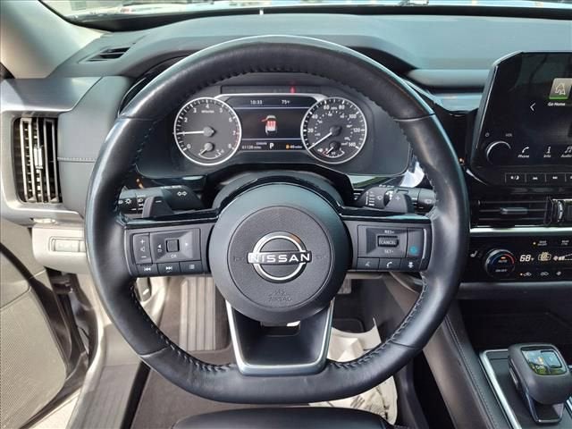 2023 Nissan Pathfinder SL FWD