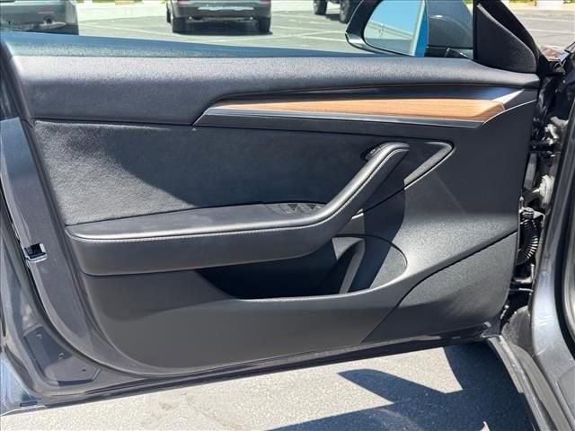 2023 Tesla Model 3 RWD
