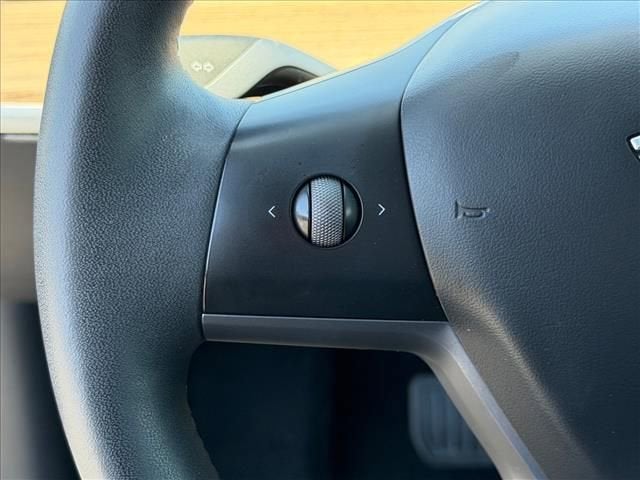 2023 Tesla Model 3 RWD