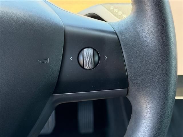 2023 Tesla Model 3 RWD