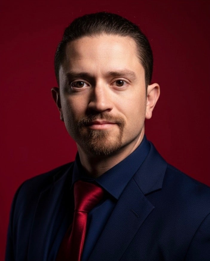 Es Hernandez